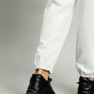 Pantalones Cargo Blancos de Pierna Recta, Cintura Media Elástica con Bolsillos, Color Sólido, Tejido Casual, Largo Completo, Corte Regular - Product Image 3