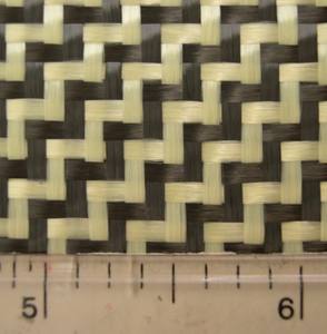 Tissu sergé en fibre d'aramide et de carbone pour l'industrie et l'extérieur - Product Image 2