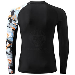 Camiseta de Natación para Hombre de Secado Rápido, Tejido Ligero para Natación, Surf y Entrenamiento en Piscina - Product Image 4