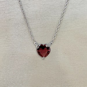 Pendentif en grenat naturel taillé en cœur, argent sterling 925 plaqué or, bijou vintage délicat, cadeau d'anniversaire pour femme - Product Image 6