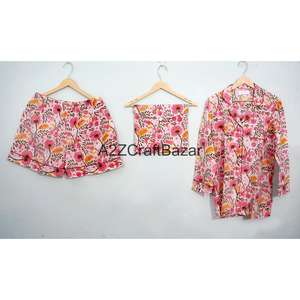 ชุดนอนคังกูร่าผ้าฝ้ายแท้ 100% งานแฮนด์เมดอินเดีย ลายพิมพ์ดิจิทัลลายดอกไม้ นุ่ม โรแมนติก หรูหรา สไตล์วินเทจ กำลังเป็นที่นิยมมากที่สุด - Product Image 1