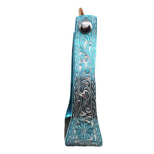 Estribos de aluminio turquesa con grabado floral plateado y almohadilla de goma negra. Estribos de goma negra. Estribos de aluminio para caballo. - Product Image 3