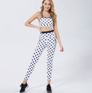 Conjunto de Yoga para mujer, ropa de gimnasio para entrenamiento, conjunto de Yoga transpirable para mujer, conjuntos de Yoga de nailon para adultos - Product Image 6