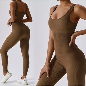 Ensemble de yoga pour femmes de qualité supérieure, dernier design, respirant, sur mesure, élégant, tenue de sport deux pièces - Product Image 2