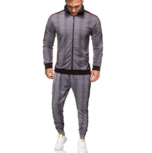 Chándal ajustado de alta calidad para hombre, traje masculino de chándal acanalado con cremallera frontal completa y cuello alto, con cierre y rayas laterales, barato - Product Image 1