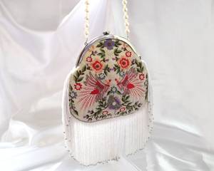 Pochette brodée bleu clair à motif floral avec chaîne de perles et fermoir à pression, sac à bijoux, sac de présentation, sac d'emballage - Product Image 1