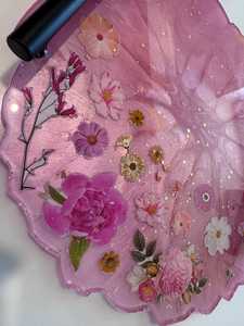 ถาดเรซิ่นอาเกตสีดำขนาดใหญ่ – ถาดเสิร์ฟทรงจีโอดทำมือพร้อมขอบแก้ว ของตกแต่งบ้านสุดหรู ที่จัดระเบียบโต๊ะกาแฟ ของขวัญ - Product Image 6