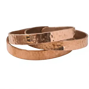 Pulsera de Cobre Crudo Hecha a Mano con Superficie Martillada, Joyería de Moda de Lujo - Product Image 1