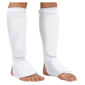 Cible de boxe en néoprène avec protection des pieds pour l'entraînement de boxe toutes saisons, noir avec bordure rouge - Product Image 2