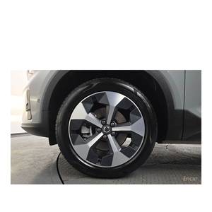 Volvo XC40 B4 2024, Ultra Brillante, Volante a la Izquierda, Caja de Cambios Automática, Asientos de Cuero, Cámara Trasera, Solo 13,018 km! - Product Image 4