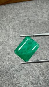 Esmeralda Zambiana Natural de 7.12 Ct, Forma Octogonal, Certificada por GIA, Piedra Preciosa Suelta |   Piedra de Esmeralda Verde para Joyería - Product Image 3
