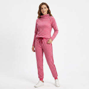 Survêtement rose à capuche pour femme, manches longues, couleur unie, tenue de sport décontractée avec pantalon à cordon de serrage et poches latérales, style automne - Product Image 3