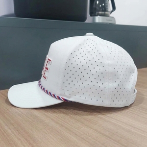 Casquette de golf personnalisée à 5 panneaux, marque privée OEM ODM, avec panneaux perforés découpés au laser de précision, ajustement réglable, faible MOQ - Product Image 5