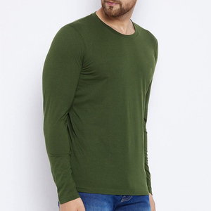 เสื้อยืดคอกลมแขนยาวสีเขียวมะกอกสำหรับผู้ชาย ผ้าถัก สีพื้น สวมใส่สบายๆ - Product Image 1