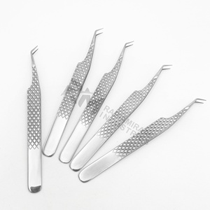 Pinzas de Extensión de Pestañas Antiestáticas de Acero Inoxidable RMI con Punta de 45 Grados, Agarre de Diamante, Punta Lisa de 10 mm de Longitud - Product Image 4
