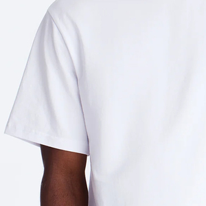 T-shirts d'été pour hommes conçus pour un port quotidien confortable, dotés d'un tissu léger et respirant avec une texture douce et une finition lisse - Product Image 3