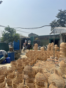 Linterna decorativa de bambú ecológica de alta calidad con asa de cuero, iluminación decorativa hecha por artesanos vietnamitas - Product Image 6