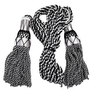 Esto es un juego de cuerdas de dron para gaita de fagot, de rayón blanco y negro, que a menudo se le llama seda. - Product Image 1