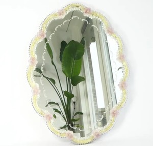 Espejo de Pared Grande de Cristal Italiano Murano Vintage con Flores Rosas, Espejo de Cristal Hecho a Mano de Mediados de Siglo - Product Image 2