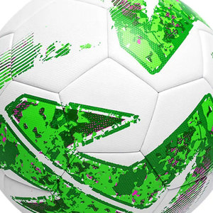 Balón de Fútbol PU Termosellado Blanco y Verde de Alta Calidad – Balón de Fútbol Suave y Duradero para Partido y Entrenamiento Hecho en Pakistán - Product Image 5