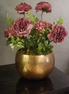 Compre un macetero decorativo de metal de primera calidad con un diseño de acabado premium para una elegante exhibición en jardines interiores y exteriores. - Product Image 3