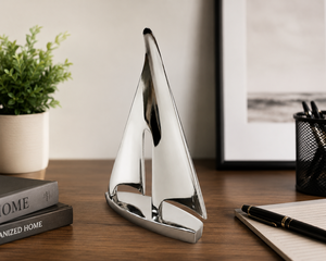 Escultura de Yate en Níquel Pulido, Objeto Decorativo de Metal con Forma de Barco, Adorno Náutico para el Hogar u Oficina, Regalo Personalizado - Product Image 3