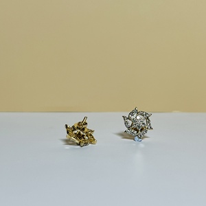 Boucles d'oreilles clous en or jaune 18 carats pour femme LILABA ENTERPRISE, diamants taille brillant, couleur H naturelle, cadeau de luxe pour fiançailles et mariage - Product Image 3
