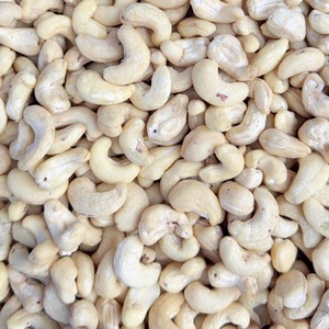 Offre Spéciale : Noix de Cajou Bio en Gros (WW180, WW240, W320) du Vietnam – Emballage Personnalisé Disponible - Product Image 1