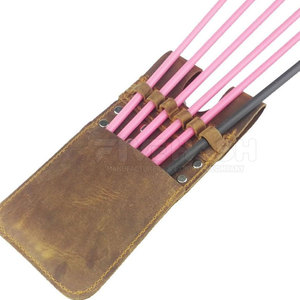 Sacoche à flèches en cuir de haute qualité pour le tir à l'arc – Équipement professionnel robuste, confortable et réglable avec bandoulière ajustable - Product Image 1