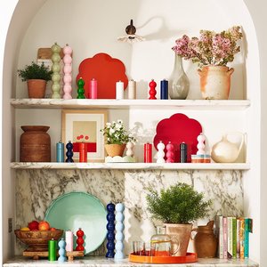 Hermoso Molinillo de Sal y Pimienta Moderno y Alto, con Acabado Lacaado, Ideal para Decoración de Mesa de Comedor - Product Image 6