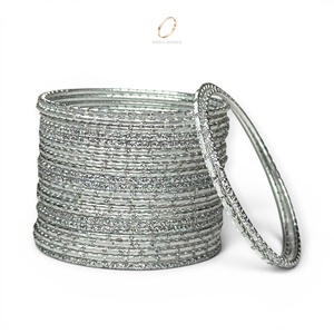 Elegantes Brazaletes de Acero Inoxidable Plateados para Niñas, Conjunto de Joyería de Moda India para Fiestas, Fabricante de Joyería al por Mayor - Product Image 3