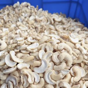 Offres Spéciales : Noix de Cajou de Haute Qualité W240 – Prix Mondiaux – Santigo Ltd OEM, ODM - Product Image 1