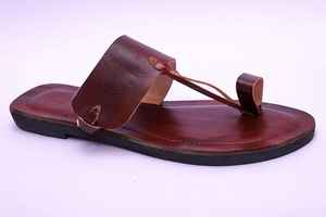 Sandales plates modernes en cuir véritable noir pour femmes, tongs faites à la main, sandales brunes, design moderne, impression numérique, chaussures artisanales MS - Product Image 5