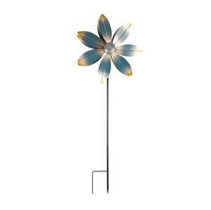 Nouvelles Décorations de Jardin Extérieures Étanche et Écologiques : Piquets Floraux en Métal Luminescents en Forme de Marguerites - Product Image 3