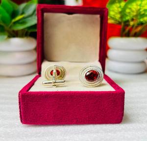 Boutons de manchette ovales en verre et platine Rafay Gemstone pour homme - Cadeau de luxe du Rajasthan pour mariage - Product Image 4
