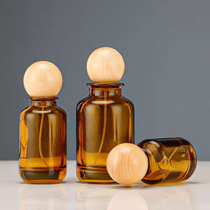 L'usine produit des flacons pulvérisateurs bruns de 30 ml, 50 ml et 100 ml pour cosmétiques et parfums. - Product Image 3