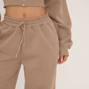 Ensemble de survêtement décontracté d'hiver pour femme, personnalisé, respirant, en polaire, avec sweat à capuche, qualité supérieure, fabricant de vêtements de sport - Product Image 6