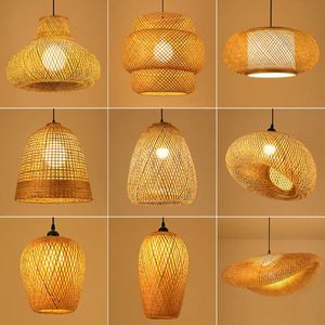 Abat-jour suspendus artisanaux vietnamiens en rotin, jonc de mer et bambou – Luminaires suspendus naturels tissés à la main pour la maison, les cafés et les restaurants - Product Image 3