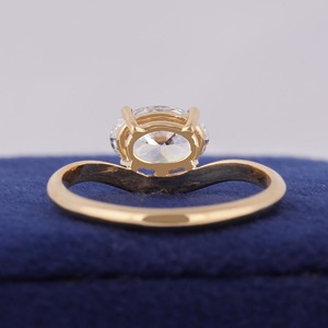 Anillo de Compromiso de Lujo con Diamante Ovalado de 1.3 CT Cultivado en Laboratorio, Certificado IGI, para Mujer, Montura East West, Oro Amarillo de 10k, 14k, 18k - Product Image 2
