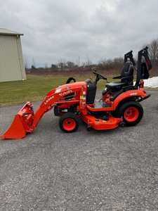 NUEVO Tractor Kubota BX2380 de 23 HP con Motor Diésel Kubota y Cargador Frontal - Product Image 5