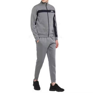 Survêtement de sport athlétique moderne avec coutures durables et finitions soignées, léger et confortable - Product Image 3