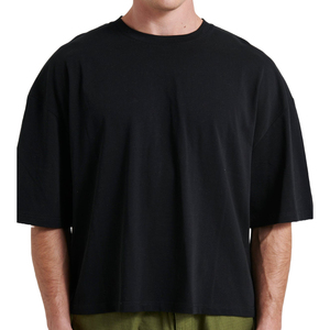 เสื้อยืดครอปสตรีทแวร์ผ้าฝ้ายถักคุณภาพสูง 100% สีดำล้วน ดีไซน์สั่งทำพิเศษสำหรับผู้ชาย - Product Image 5