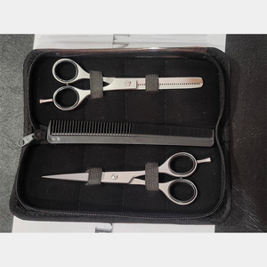 Kits d'outils de coiffure pour barbier très demandés, en acier inoxydable, avec ciseaux de barbier à l'effilure tranchante et finition miroir, pour salons de coiffure - Product Image 3