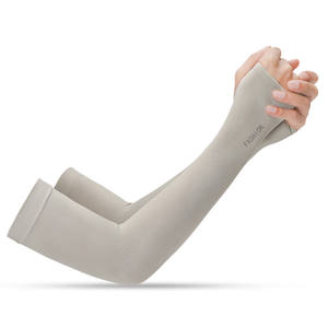 Men <b>Compression</b> Arm Sleeves Sweat Absorbing UV Protection Sports Sleeves for Baseball Football Basketball and Workout Training - Product Image 5