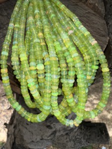 Cuentas de Ópalo Etíope Verde AAA, Lisas y en Forma de Rondelle, de 5.5-6.5mm, Color Loro, Cuentas de Ópalo de Fuego, Hilo de Cuentas de Ópalo Verde - Product Image 4