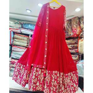 Tenue de mariage brodée Lehenga Choli avec Dupatta RANI - Product Image 1
