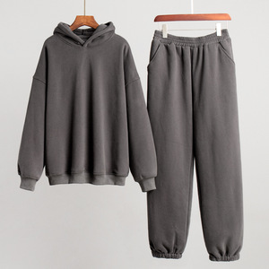 Wholesale Eco-Friendly Lightweight Streetwear Athletic Tracksuit Solid Color Jogger <b>Hoodie</b> Set for Unisex Winter - Product Image 4