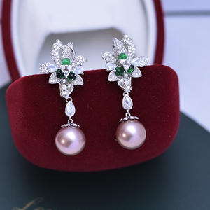 Boucles d'oreilles en perles rondes blanches d'eau douce pour femmes, 11-12 mm, argent S925, version coréenne, avec une forte brillance et des imperfections subtiles - Product Image 4