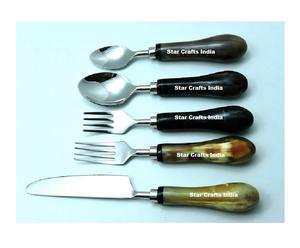 Juego de Servidores de Ensalada de Estilo Moderno con Mango de Cuerno, Ecológico, Apto para Lavavajillas, Cubertería para Servir Ensaladas - Product Image 1