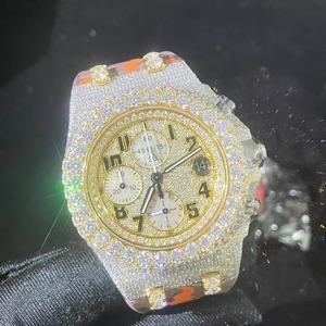 Reloj Cronógrafo de Lujo para Hombre con Incrustaciones de Diamantes, 45 mm, Analógico, Cuarzo, Correa de Resina, Cristal de Zafiro, Caja Poligonal - Product Image 1